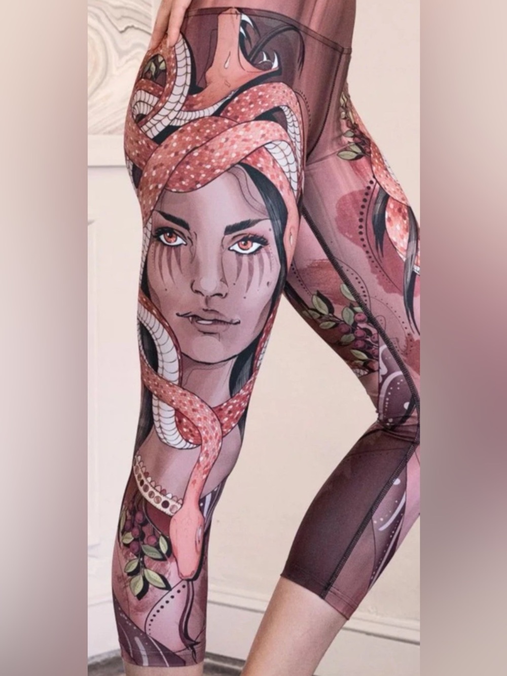 EAGLE ROCK WERKSHOP
Medusa&Snakes Triathlon Capri Leggings Made In USA Women XL